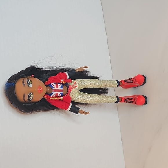 Bratz Doll with Red Jacket - Picture 3 of 7